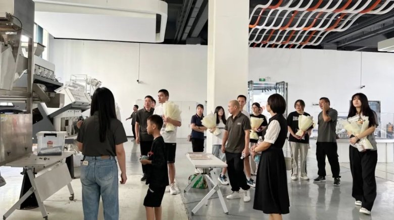 164104_673747_gsdt.jpg 164104_673747_gsdt.jpg