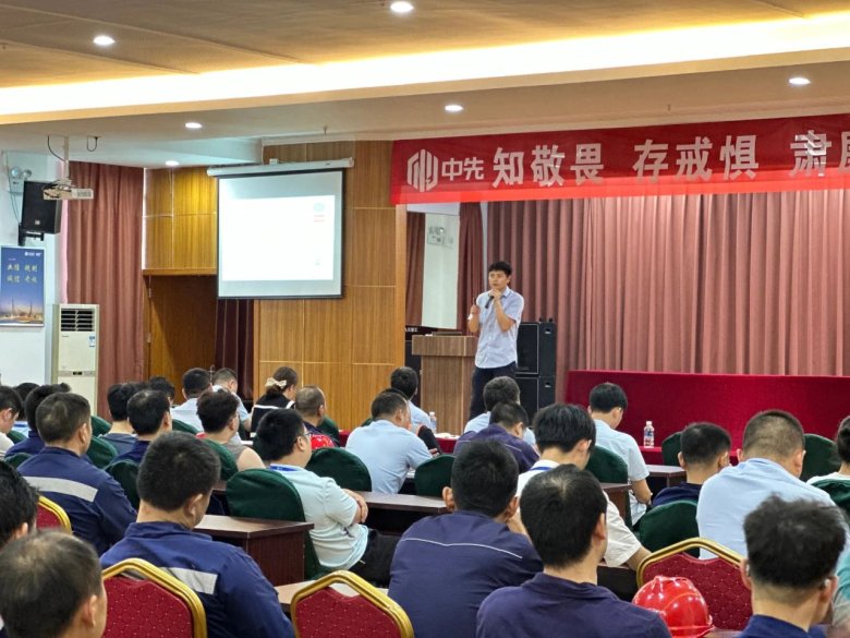 112202_091141_gsdt.jpg 112202_091141_gsdt.jpg