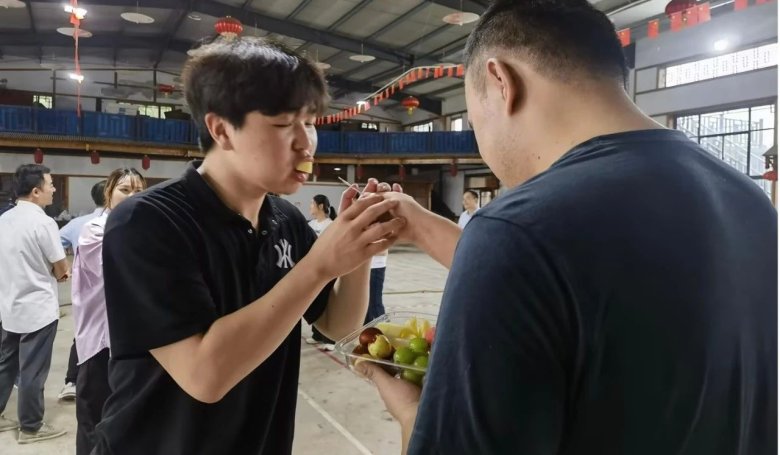 112613_912077_gsdt.jpg 112613_912077_gsdt.jpg