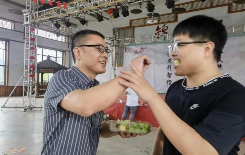 112617_128678_gsdt.jpg 112617_128678_gsdt.jpg