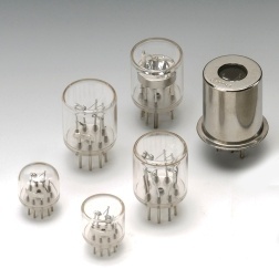 滨松闪烁氙灯L4640的图?/></a></div> <div class=
