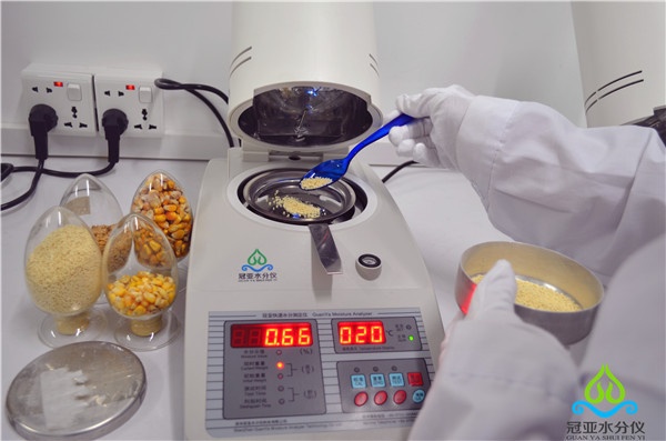 稻谷大豆水分含量检测仪用法/水分标准的图?/></a></div> <div class=