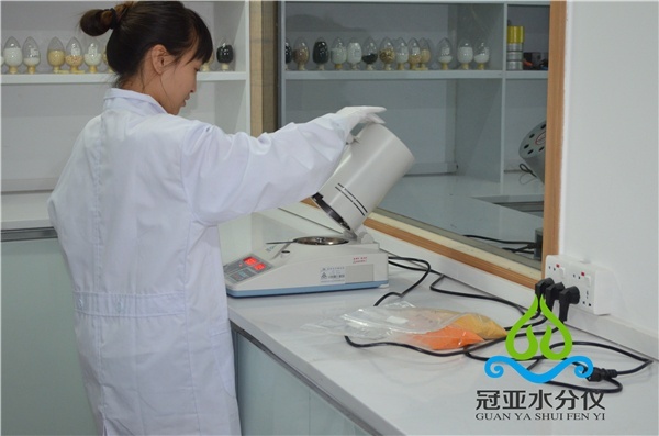 冠亚蛋白质饲料水分测定仪的图?/></a></div> <div class=