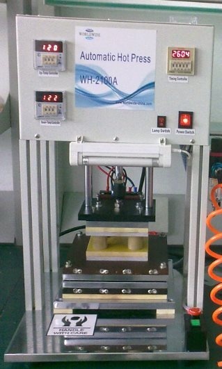 大面积电池热封机的图?/></a></div> <div class=