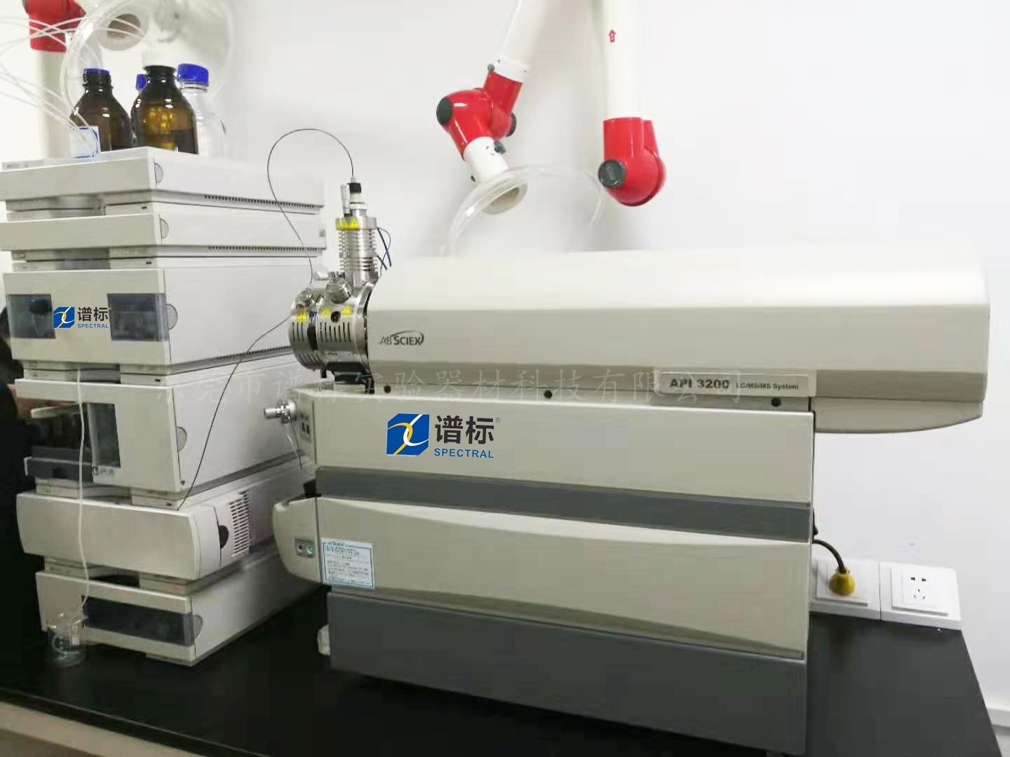AB SCIEX二手LC-MS-MS API 3200三重四极杆串联质谱仪的图?/></a></div> <div class=