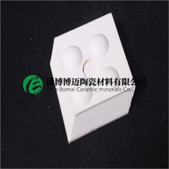 淄博博迈抗冲击带凸点陶瓷衬板的图?/></a></div> <div class=