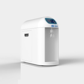 EU-K2-D系列超纯水机的图?/></a></div> <div class=