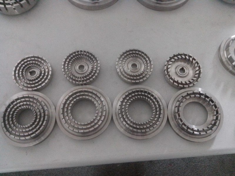 超细粉体研磨分散? width=