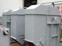 D型斗式提升机的图?/></a></div> <div class=