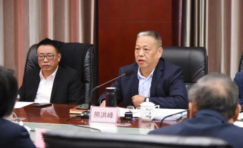 084651_924503_gsdt.jpg 084651_924503_gsdt.jpg