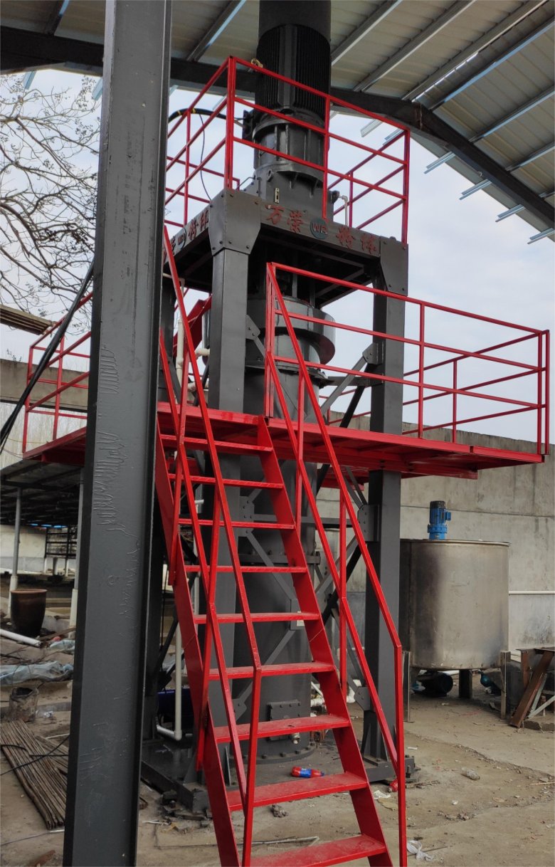 081731_721590_gsdt.jpg 1500型湿磨机 (3).jpg