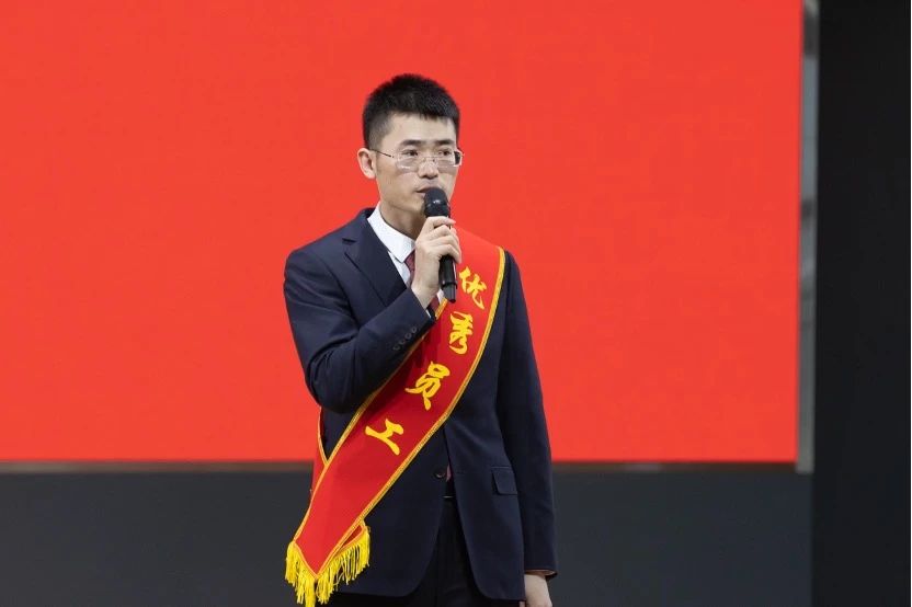 083325_216604_gsdt.jpg 083325_216604_gsdt.jpg