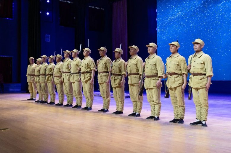 115921_995765_gsdt.jpg 115921_995765_gsdt.jpg